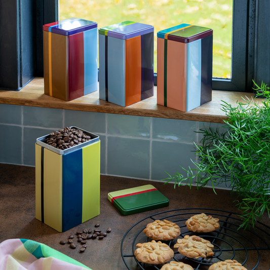 Blikjesset 'Yara', set van 4