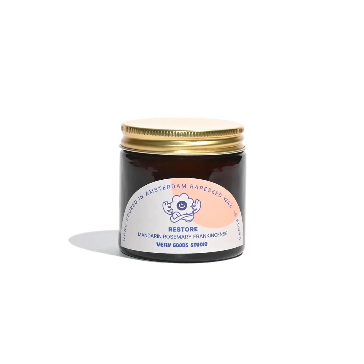Geurkaars van very goods studio gemaakt van koolzaadwas met katoenen lont in amberkleurige 60 ml pot, geur restore