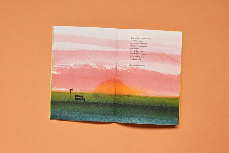 Hoog boven ons de wolken